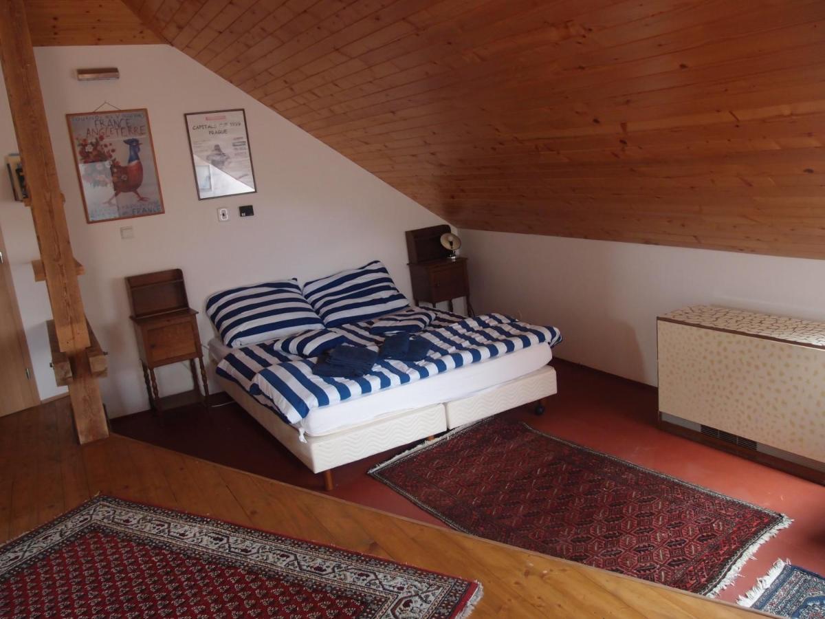 Orli Hnizdo At Chateau Novak Křivoklát Zewnętrze zdjęcie